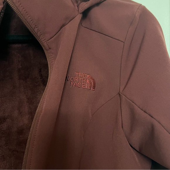 North Face Soft Shelled Zip Up Hoodie Jacket - Picture 11 of 11